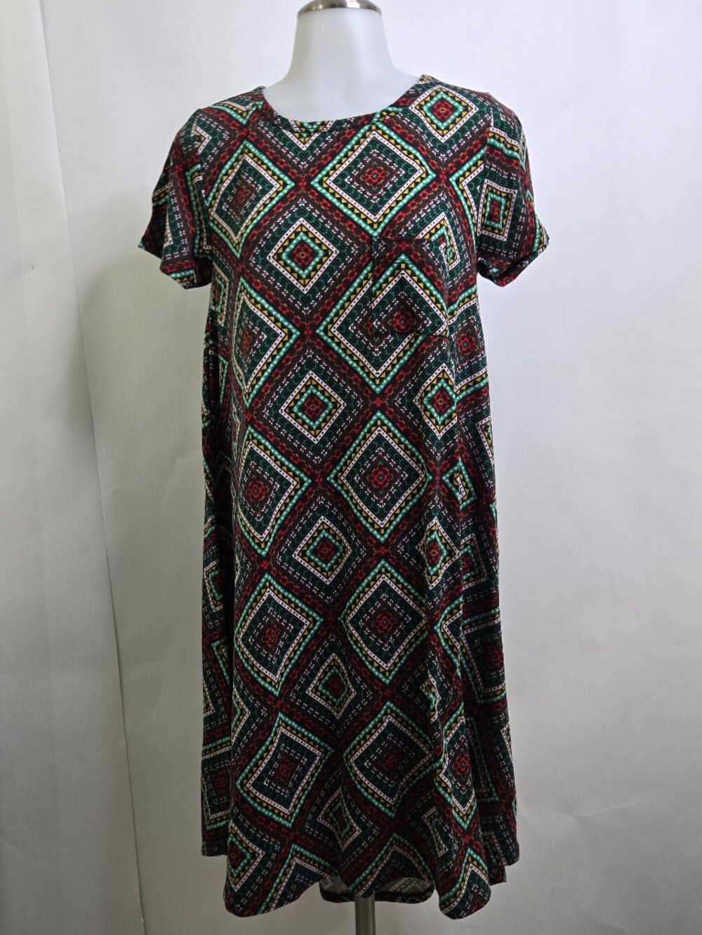 LuLaRoe Carly dress Small Red Green Geometric T Shirt Dress A-line Short Sleeve - Picture 1 of 8